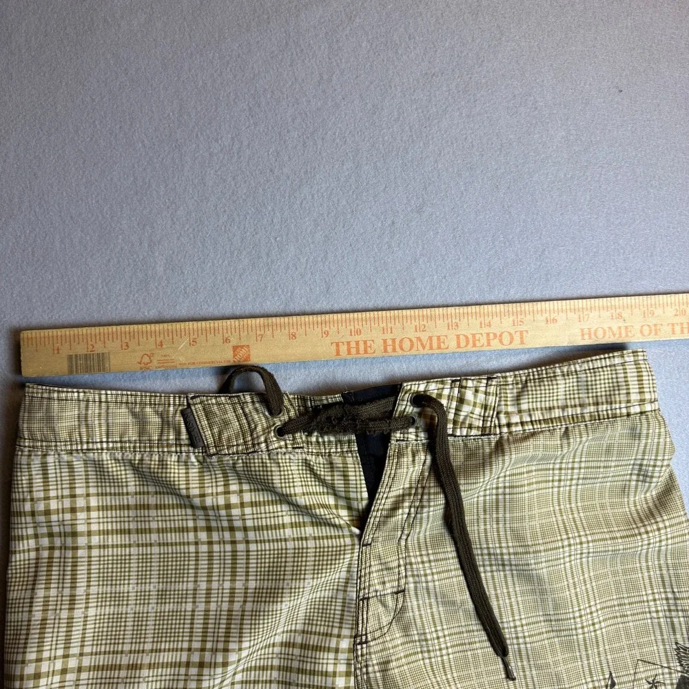 Rusty Mens‎ Plaid Board Shorts Tan White Graphic Crest Cargo Pocket Size 34